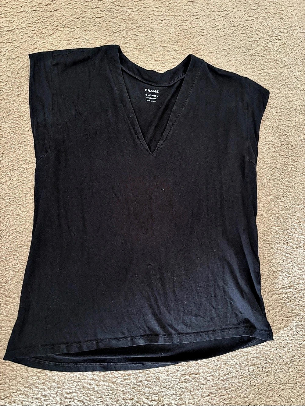 FRAME Le Mid Rise V-Neck Tee V-Neck Organic Pima Cotton Top Small